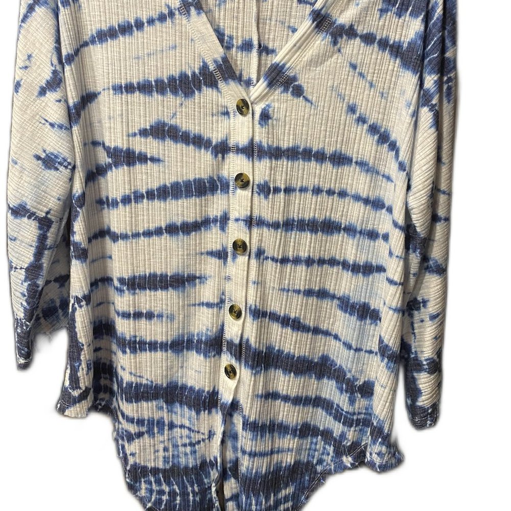 New Directions Ribbed V cut Blue Tie Dye Top XL